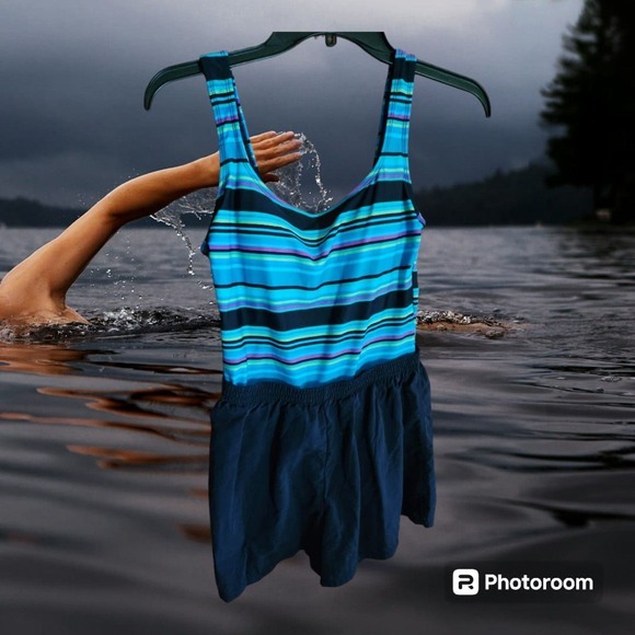 Le Cove Other - Le Cove One Piece Swim Tank and‎ Shorts Size 10